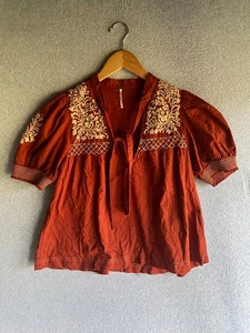Free People Blouse Womens XS Floral Embroidery Boho Peasant Hippie Cottagecore - Picture 1 of 9