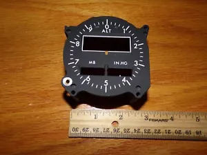 Honeywell Aerospace Aircraft Instrument Dial Marking 10033105-101 - Bild 1 von 3
