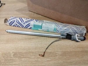 Genuine Nissan Primera Saloon P10 Rear Wing Manual Antenna 2820670J10 New - Picture 1 of 4