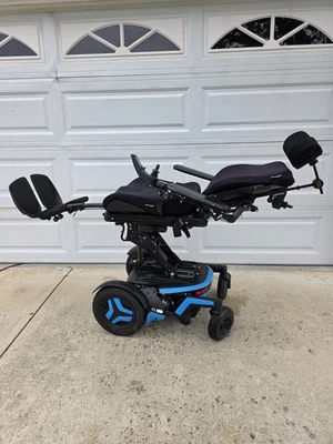 Permobil F3 R-net Corpus W/ Power 12" Seat Lift, Recline,Tilt, Leg, 7miles Only - Image 1 of 4