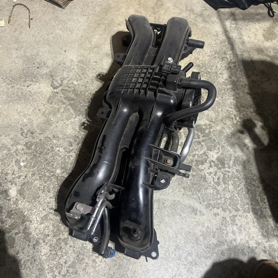 Colector de admisión superior compatible con 13-17 XV CROSSTREK  Foto 1 de 3