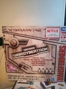 Ultra Magnus Spoiler Pack Netflix WFC Walmart Exc. Transformers NEW in box - Picture 1 of 7
