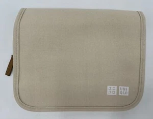 UNIQLO Borsa da Viaggio Edizione Limitata Beige Naturale Organizer Toilette - Foto 1 di 5