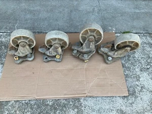4 Vintage Bassick Schwerlastrollen 6" schwenkbare Stahlräder siehe Beschreibung - Bild 1 von 5