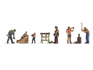 NOCH 15616 Miniaturfiguren Holz machen H0 - Waldarbeiter für Modellanlage - Bild 1 von 1