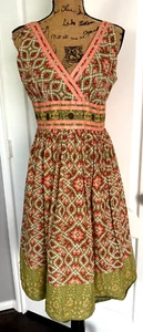 Vestido Signature Robbie Bee Sin Mangas Cuello en V Cremallera Ajuste Acampanado Verde Floral 6 - Imagen 1 de 7