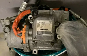 Ampera EV150 (2011 .. 2016)   Klimakompressor GM 22799205 (90' km) - Bild 1 von 4