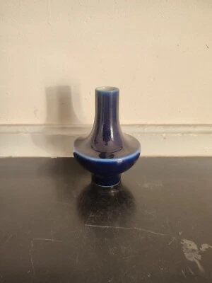 Vase Soliflore en faïence bleu cobalt - Photo 1/4