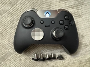 Xbox One Black Elite Wireless Controller (Series 1 MODEL 1698) Tested Works - Afbeelding 1 van 11