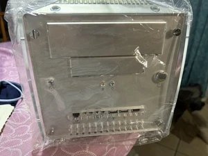 ICE-Cube Mini Barebone System Support Pentium 4 - Afbeelding 1 van 8