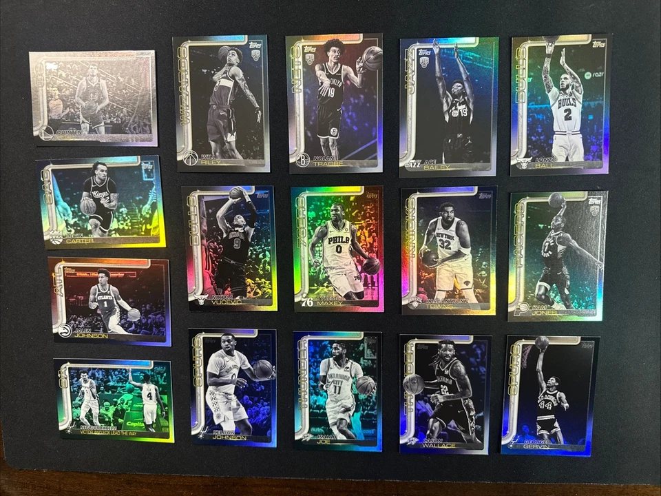 Lote de 16 cartas 2025-2026 Topps NBA Blackout Foil - RC + Veteranos - Imagem 1 de 1