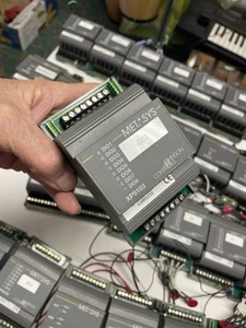 Johnson Controls Metasys XP-9103-8304 8 Digital Outputs Expansion Module  - Picture 1 of 4