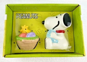 Cesta de huevos de Pascua de primavera Peanuts Snoopy & Woodstock saleros y pimenteros con caja - Imagen 1 de 13