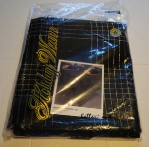 Midnight Lights Holiday Weave 60 x 84 100% Acrylic Tablecloth Black Gold Silver - Picture 1 of 7
