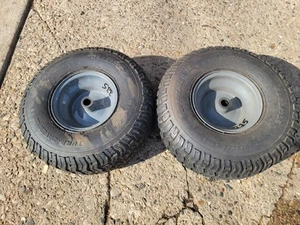 PAR de neumáticos delanteros para cortacésped Carlisle Turf-Saver II 15x6-6 con llantas grises - Imagen 1 de 5