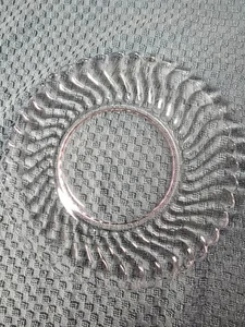 Swirl Luncheon Salad Plate Clear Glass W/ Ruffled Edge 9.5” Set/6 VTG - Picture 1 of 3