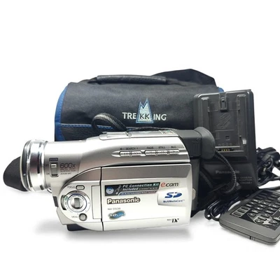 Panasonic NV-DS38 MiniDV Camcorder 600x Digital Zoom 0 Lux IR Night Mode Bundle - Image 1 of 4