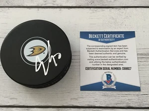 Corey Perry Signed Autographed Anaheim Ducks Hockey Puck Beckett BAS COA a - Picture 1 of 2