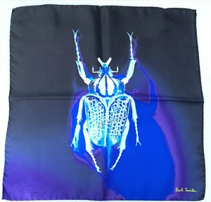 Cuadrado de bolsillo Paul Smith Mainline Photographic Beetle PVP: £50 - Imagen 1 de 3