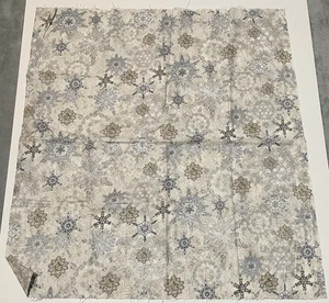 Timeless Treasures Fabrics of SoHo LLC Snowflakes Ivory Sliver 23 In x 42 In - Picture 1 of 10