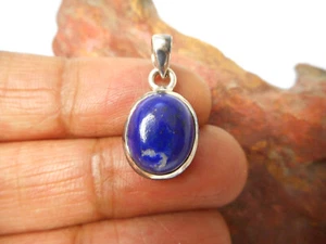 Colgante pequeño ovalado de plata de ley 925 con piedras preciosas de lapislázuli azul - Imagen 1 de 6