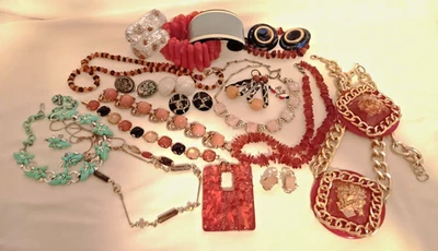 LOTE DE 20 JOYAS Mixto LUCITE, TERMOESTABLE, CONFETI LUCITE Vintage y Moderno Foto 1 de 4