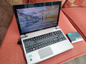 Toshiba Satellite P850-12Z / i7 Windows 10 Laptop / 480 ssd / 16Gb Ram 15.6 Inch - Picture 1 of 12