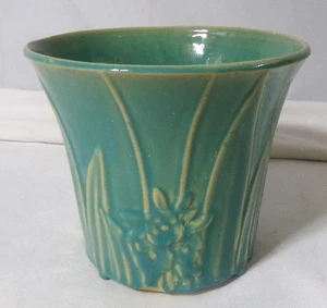 McCoy Leaf & Flowers Art Pottery Vase - Picture 1 of 12