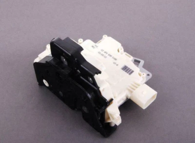 AUDI A3 8P REAR RIGHT DOOR LOCK WITH DOOR CONTACT SWITCH 4F0839016B NO🇺🇸DUTIES - Image 1 of 4