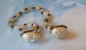 Clips de suéter de perlas barrocas de imitación de mediados de siglo, guardián de suéter acc- - Imagen 1 de 4