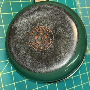 Encore Made In Spain Enameled Sauce Pan With Lid 1Qt. Non-Stick Green - Picture 1 of 5