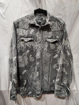 Forever 21 Men's Gray Paisley Button-Up Denim Shirt Size Medium - Image 1 of 4