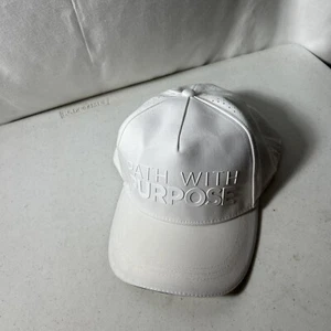 Sombrero blanco Isagenix Path con correa ajustable propósito - Imagen 1 de 8