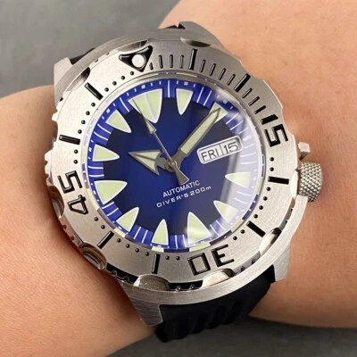 Sapphire 42mm Blue Monster Teeth Dial 20ATM Automatic NH36A Men Diver Watches - Image 1 of 4