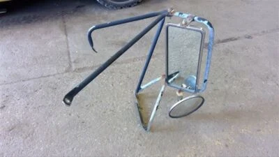 乘客侧视镜手动门适合 01-11 SIERRA 3500 拾货 377360 — 第 1/4 张图片