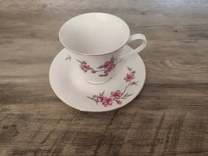 Vintage Flower Design Tea Cup and Plate Made in China - Picture 1 of 5