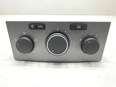 PANNEAU DE COMMANDE DE VENTILATION OPEL ASTRA H 13201300 Kombi 04-14 - Photo 1/4