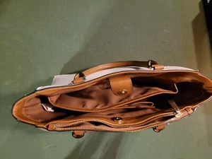 carteras y bolsos.  Un nuevo día - Imagen 1 de 5