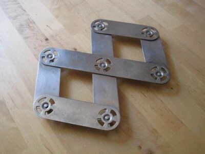 Dessous de plat de la marque SEB pliant en métal vintage ancien cuisine ancien - Photo 1/4