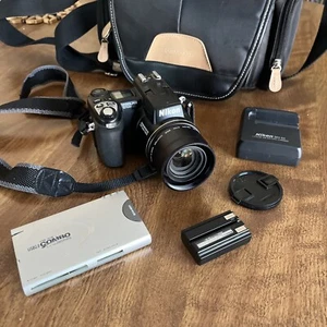 Nikon Coolpix 5700 5MP Digital Camera w/ 8x Optical Zoom Battery Charger Tested - Picture 1 of 10