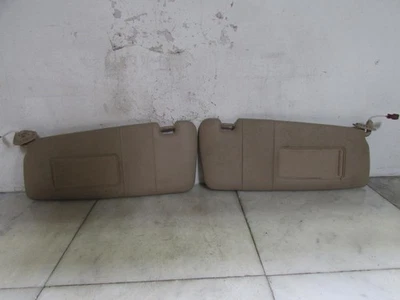 2001-2006 BMW 325I правый солнцезащитный козырек желтовато-коричневый SED (с подсветкой) OEM 51167023988 - Изображение 1 из 4