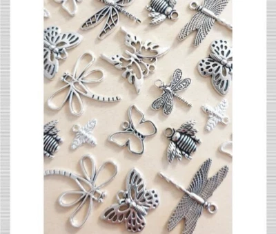 Insekten Anhängerset ♥ Schmuck Deko Charms Biene Schmetterling Libelle 10 Teile - Bild 1 von 2