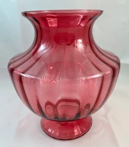 Vase, Pilgrim Cranberry Glass, Footed, Bouquet Shape, Handmade, Vintage - Picture 1 of 7