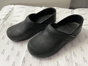 Dansko Professional Women’s Shoes Size EU 36 Black Leather Nursing Clogs US 5.5 - Picture 1 of 10