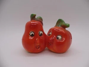 Vintage anthropomorphe KÜSSENDE PUMPKINS Salz & Pfefferstreuer - Bild 1 von 6