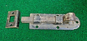 VINTAGE EARLY 1900'S SLIDING IRON BARN DOOR LATCH with KEEPER!  5 1/2" (40093-2) - Picture 1 of 6