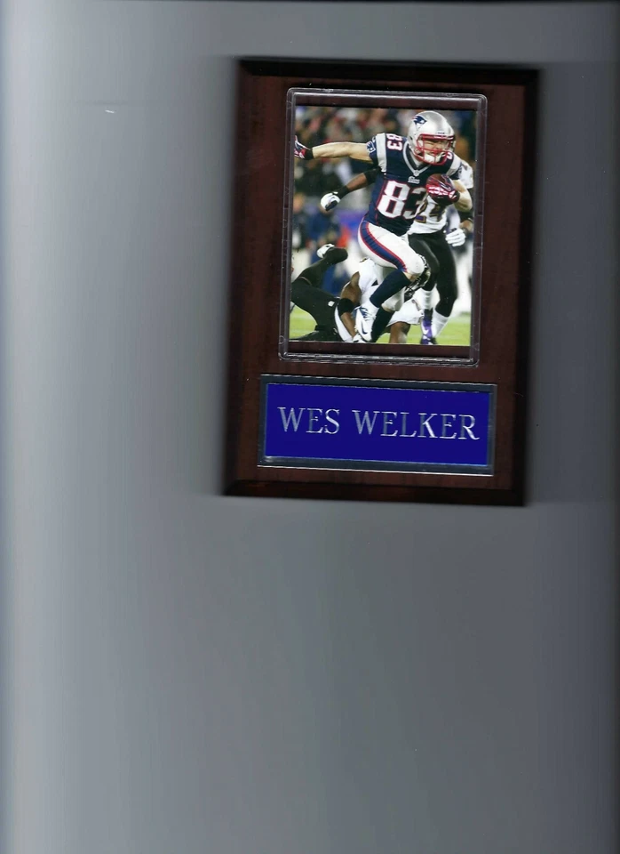 ТАБЛИЧКА WES WELKER NEW ENGLAND PATRIOTS ФУТБОЛ НФЛ - Изображение 1 из 1