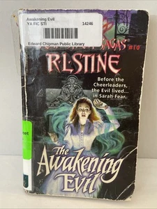 R.L. Stine Fear Street Sagas Book #10 The Awakening Evil - Cheerleader Series - Picture 1 of 12