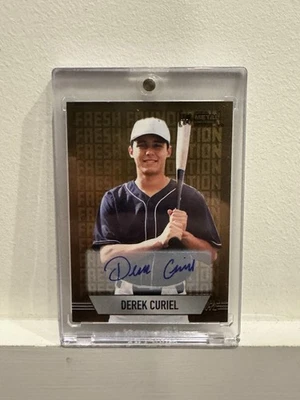 DEREK CURIEL (SKY BOX METAL UNIVERSE CHAMPIONS) GOLD AUTO 1/10 FF-36 - Image 1 of 2