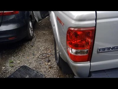 Conjunto de luz trasera izquierda usado se adapta a: Ford Ranger 2006 grado A izquierdo Foto 1 de 4